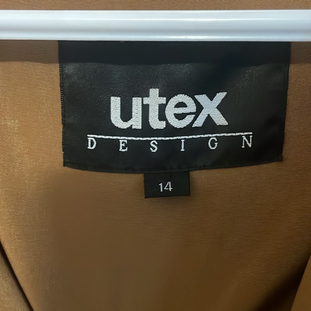 VINTAGE UTEX TRENCH COAT - Picture 3 of 4